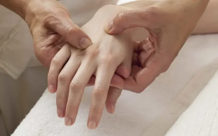 How Physiotherapy Helps Carpal Tunnel Syndrome